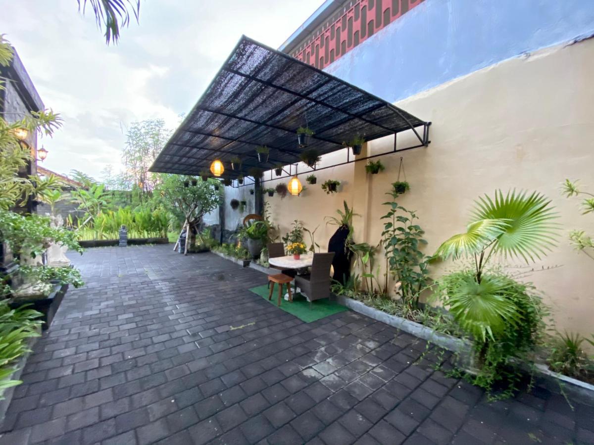 Hotel Dikubu Belong Seminyak Exterior foto